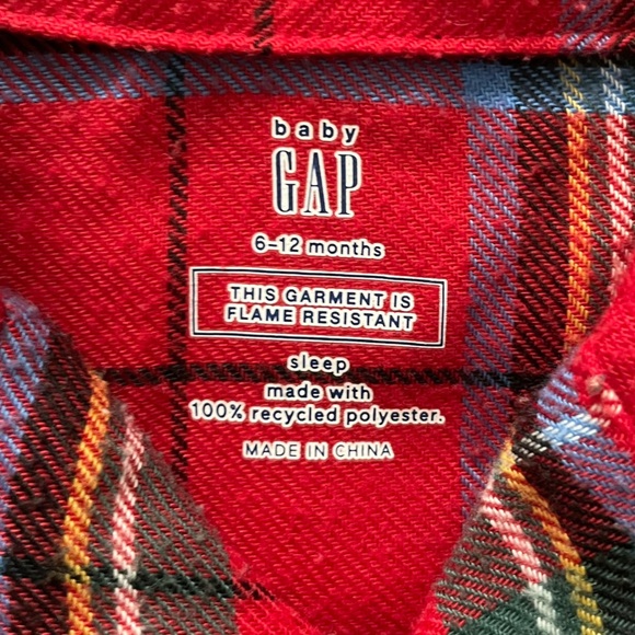 KIDS: babyGap 100% Recycled Plaid PJ Set - Picture 8 of 8